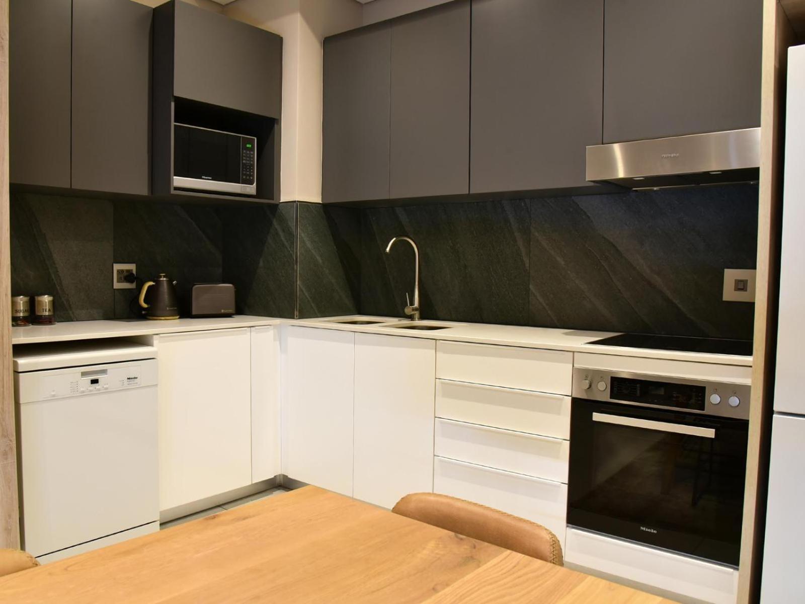 Menlyn Maine Luxury Rentals Pretoria-Noord Eksteriør bilde