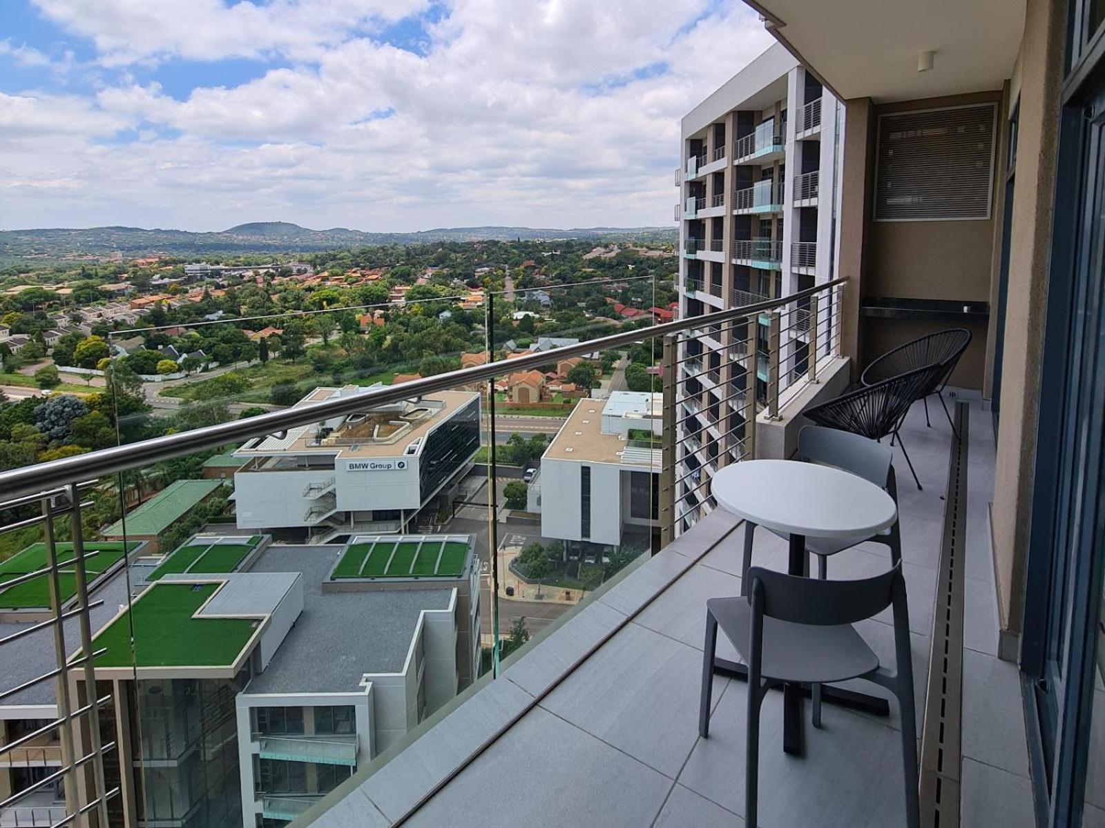 Menlyn Maine Luxury Rentals Pretoria-Noord Eksteriør bilde